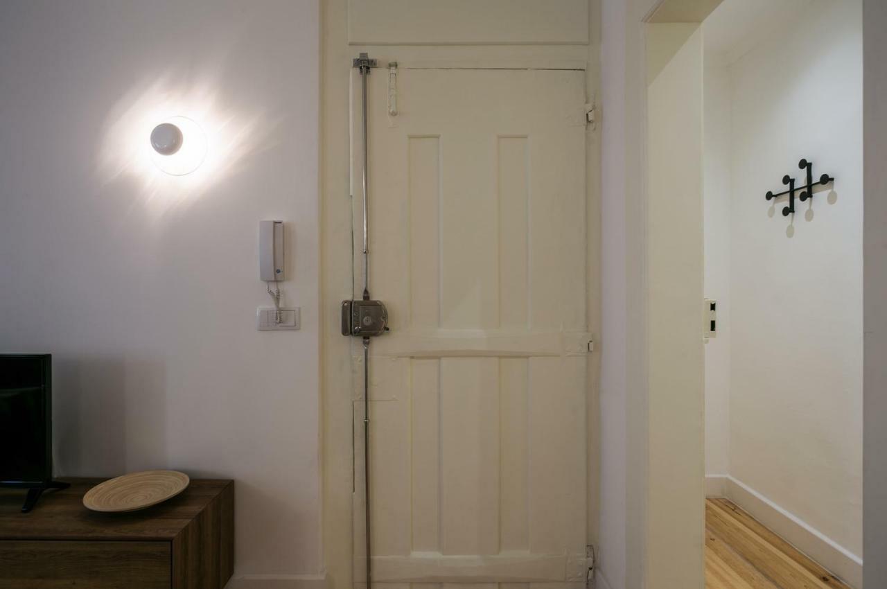 Hip Tailor Made Flat In Bairro Alto Apartman Lisboa Kültér fotó
